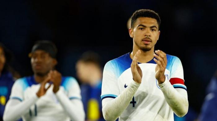 Levi Colwill of Chelsea successfully undergoes ACL surgery