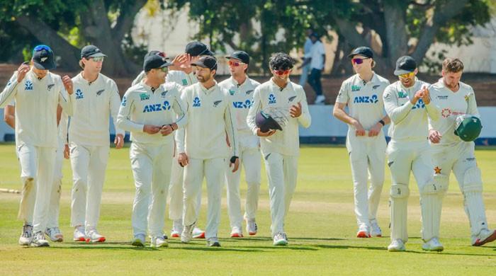 New Zealand surpasses Pakistan’s 30-year record, dominates Zimbabwe