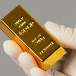 Pakistan gold price decreases Rs300 per tola