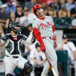Phillies defeat Tigers in MLB thanks to Stott's clutch performance