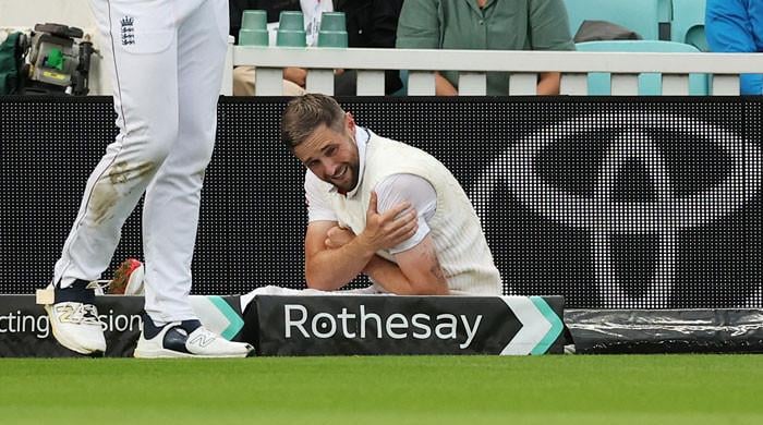 Shoulder injury sidelines Chris Woakes for rest of Oval Test