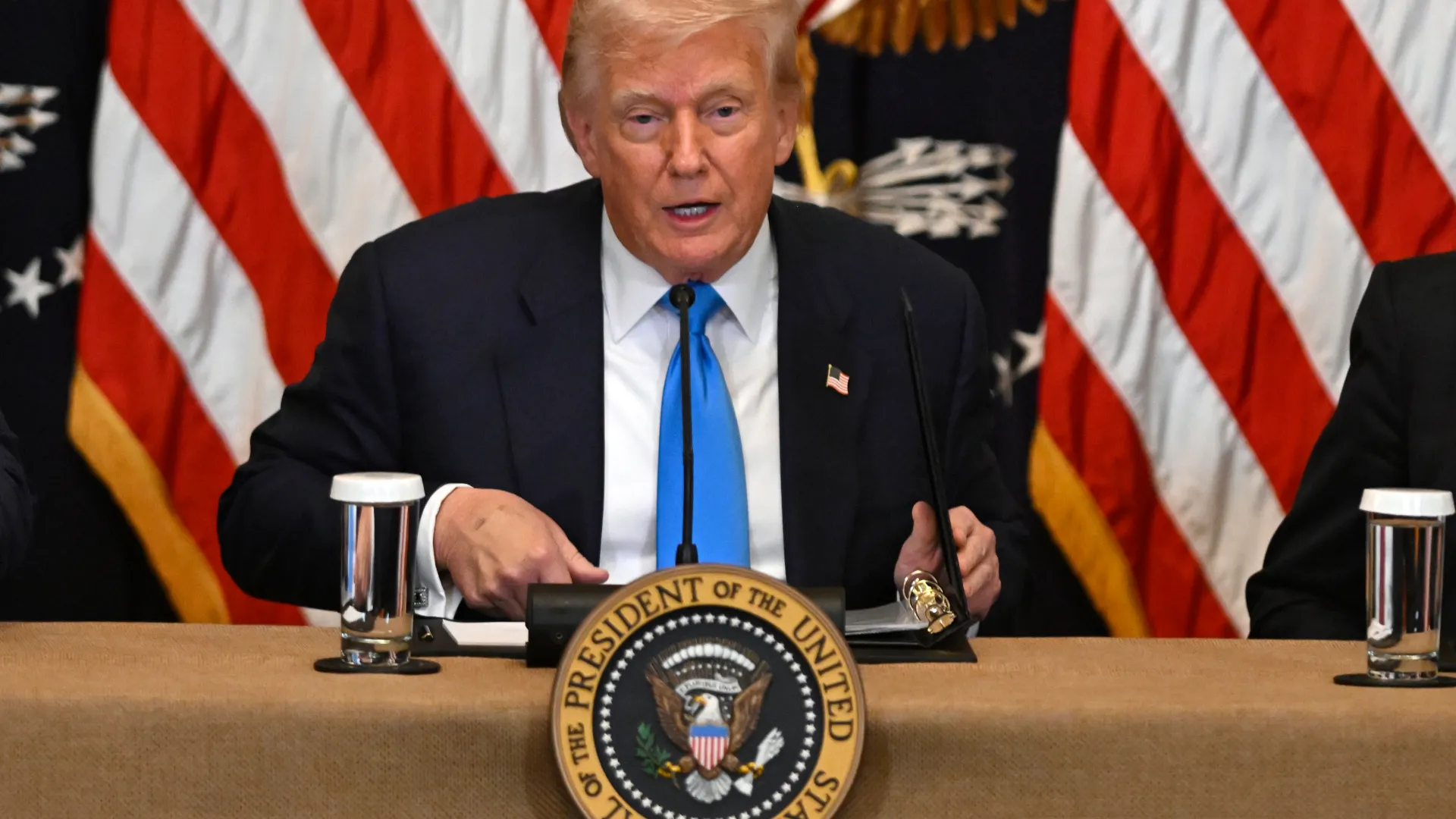 Trump’s Economic Promises Under Scrutiny as Indicators Reveal Underlying Weakness