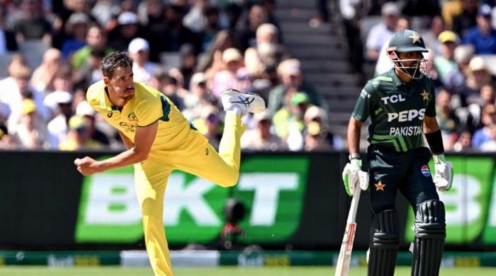Babar Azam’s Sydney Sixers Acquire Mitchell Starc for BBL 15