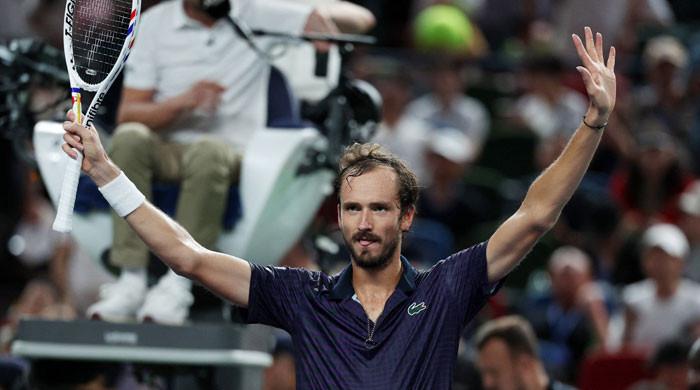 Daniil Medvedev Dominates Alex de Minaur, Advances to Shanghai Masters Semi-Finals