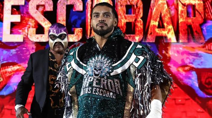Santos Escobar re-signs with WWE: report