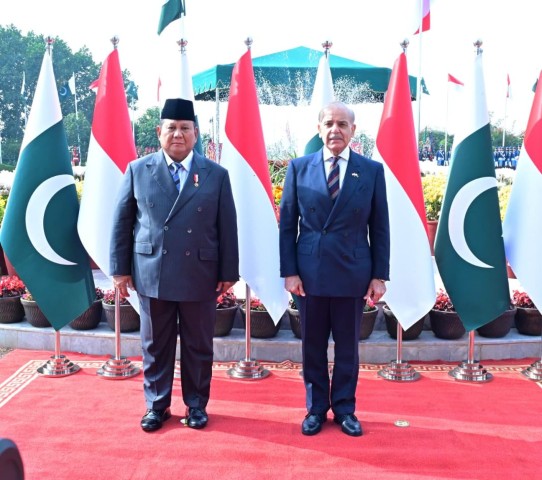 Pakistan and Indonesia Sign Accords to Boost Halal Trade, Education, and Health Cooperation