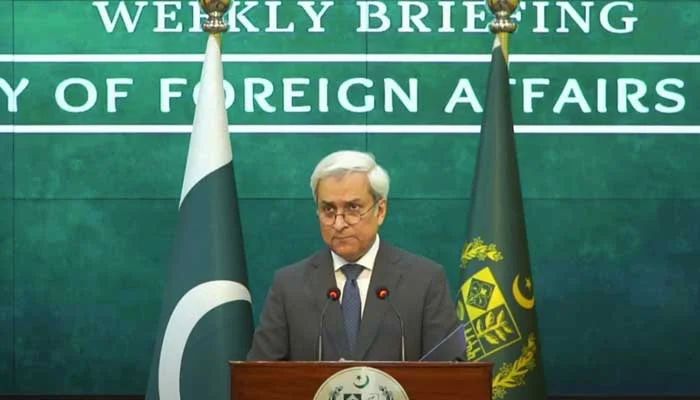 Pakistan Confirms Ongoing Diplomatic Contacts with Afghanistan