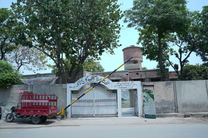 Uncertainty Clouds Future of Tibb Colleges and Traditional Healers in Pakistan