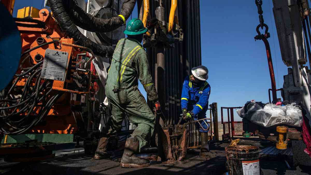 Donald Trump Considers US Oil Export Ban Amid Energy Crisis