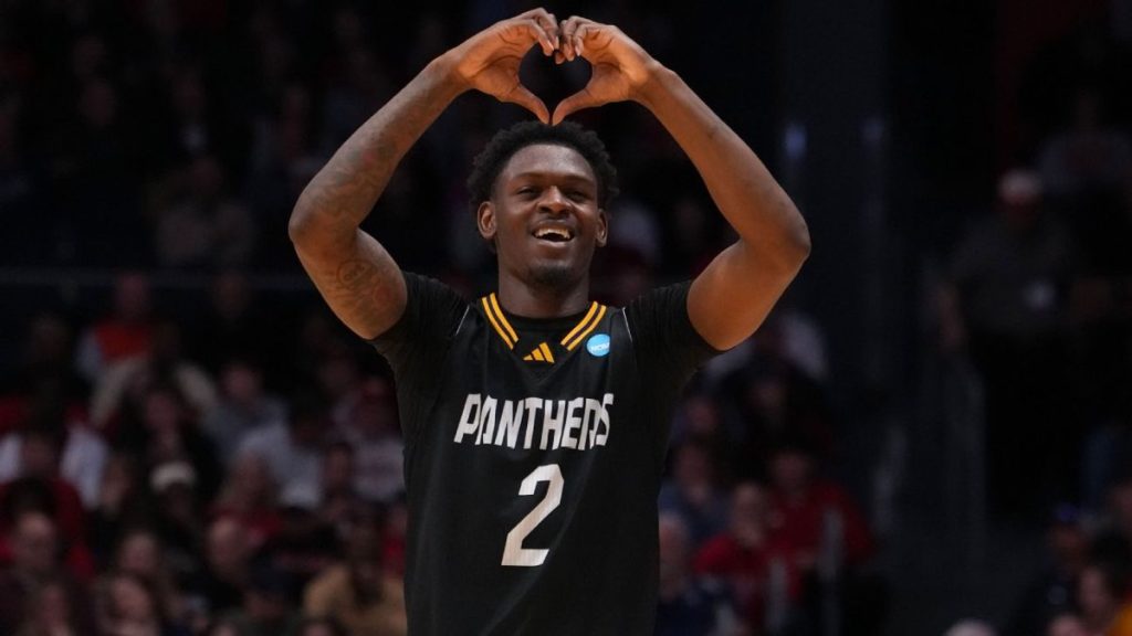 Dontae Horne celebrates after Prairie View A&M's victory in the NCAA First Four.