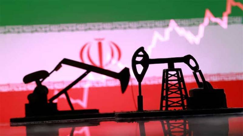 US Eases Iran Oil Sanctions to Lower Prices